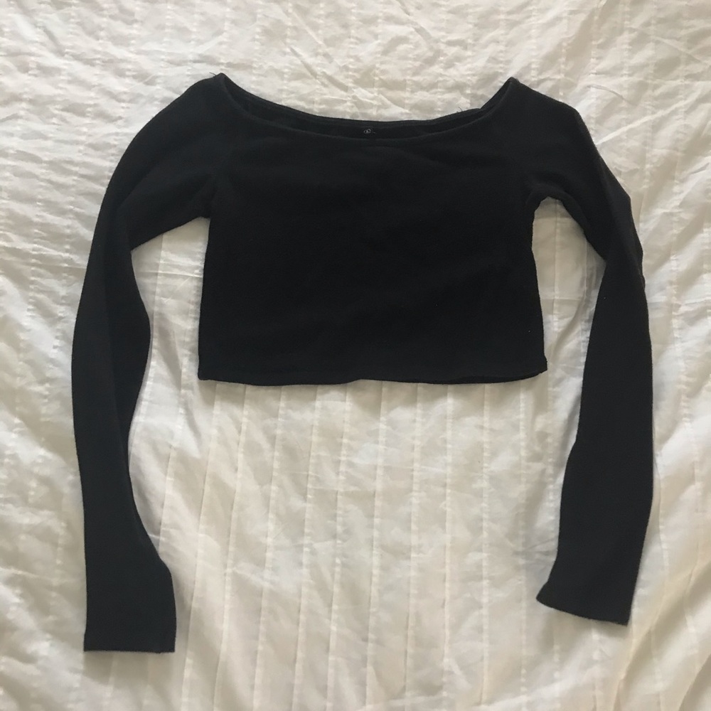 Black Long Sleeve Crop Top